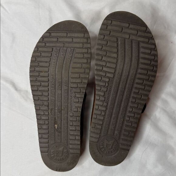 Mephisto Helen Sandals In Desert Buffalo. Size 35 (5). - Picture 7 of 10